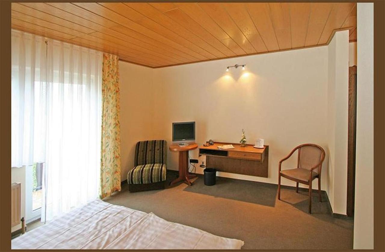 Hotel Zur Krone Ronneburg  Exteriér fotografie