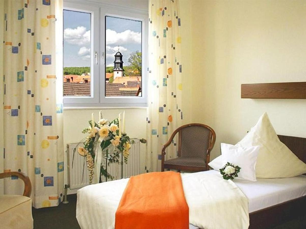 Hotel Zur Krone Ronneburg  Exteriér fotografie