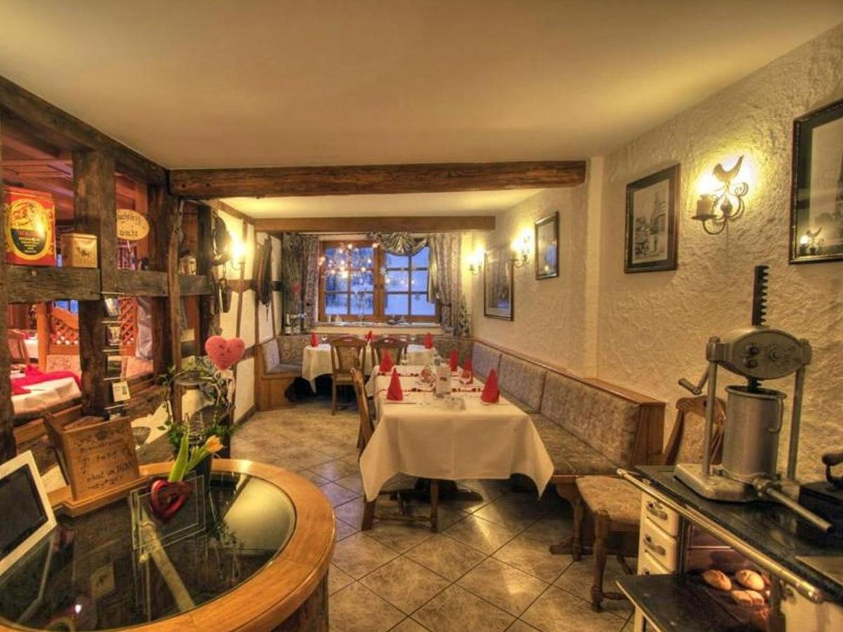 Hotel Zur Krone Ronneburg  Exteriér fotografie