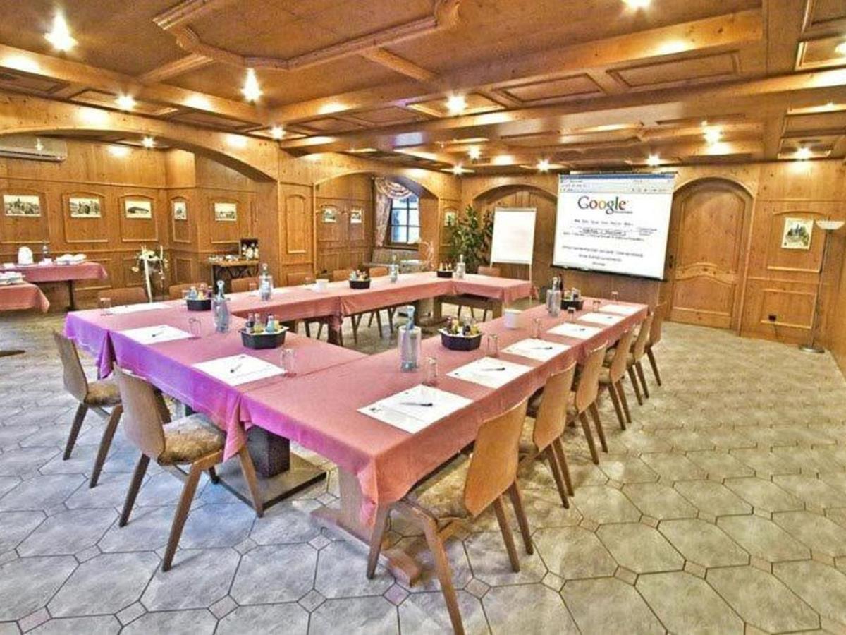 Hotel Zur Krone Ronneburg  Exteriér fotografie